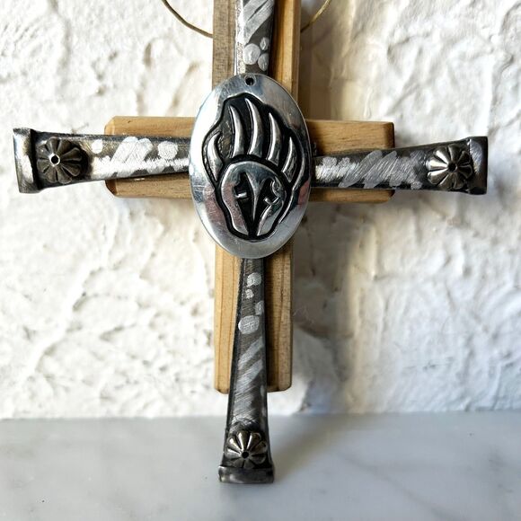 Hanging Cross Wood/Silver Hopi Bear Claw - Native American Artist Kenny Gallegos - Picture 4 of 7
